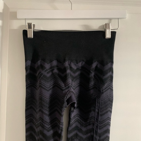 Lululemon Ebb To Street Pants Size 6/8 - Picture 6 of 8